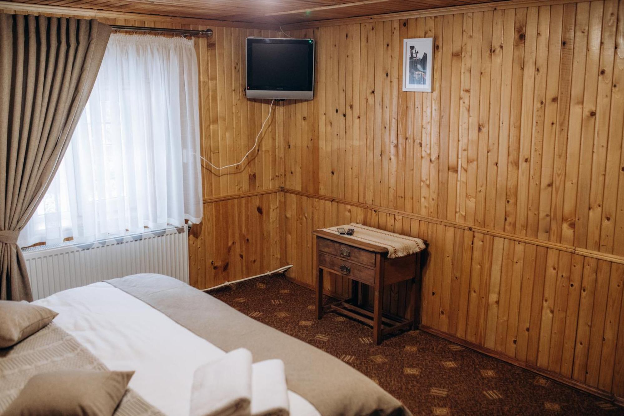 Dolyna Mykolaya Villa Migovo Room photo