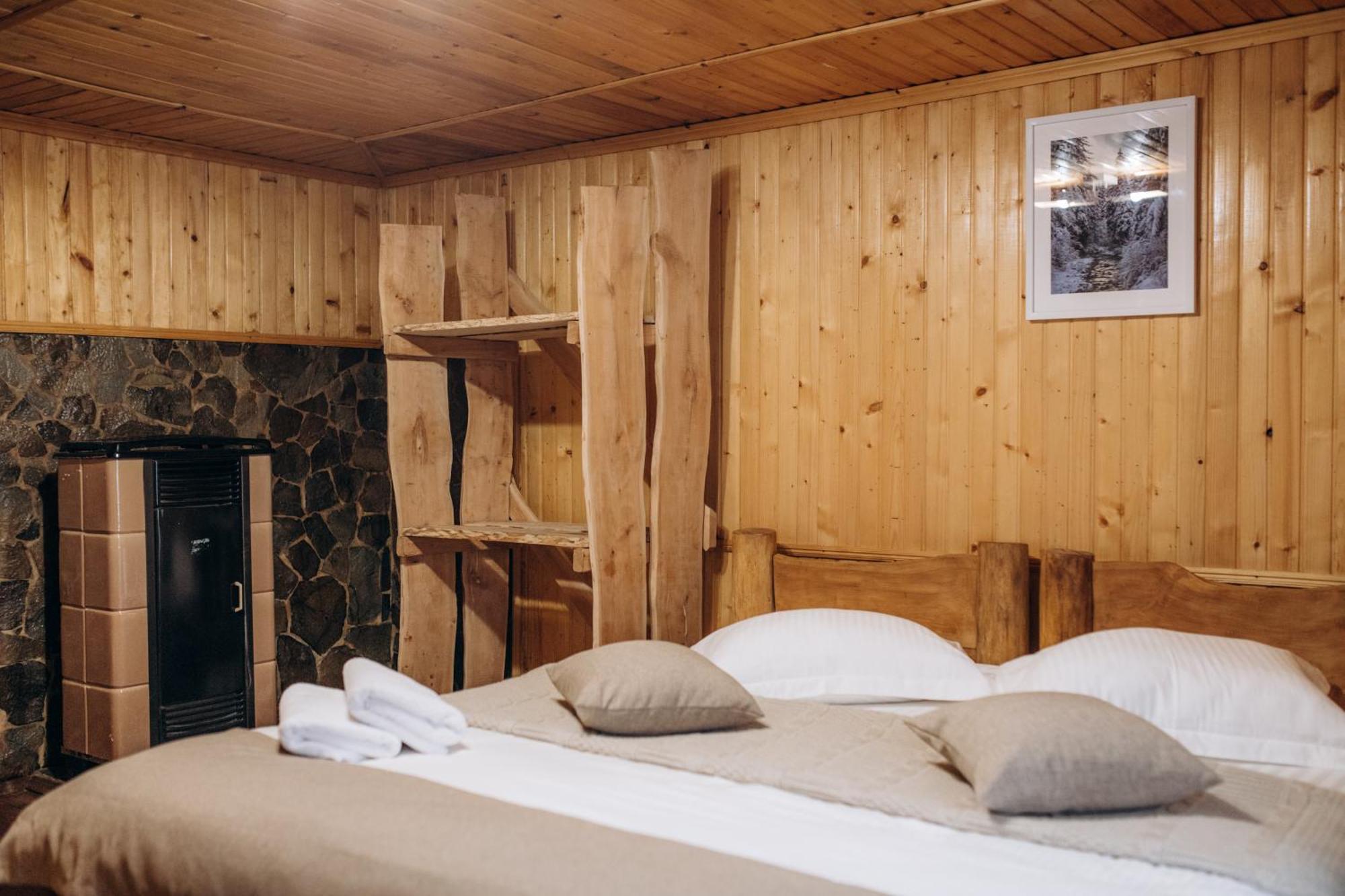 Dolyna Mykolaya Villa Migovo Room photo